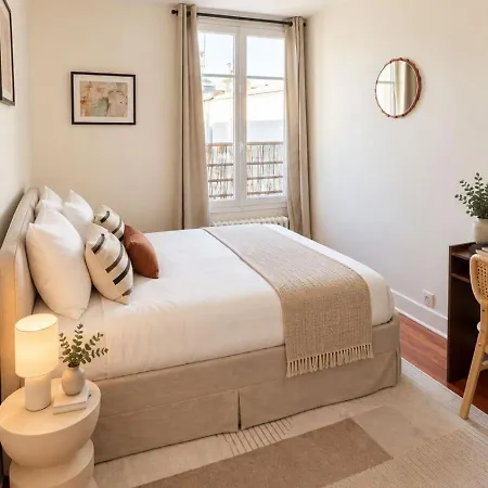 Apartment Furtivestay - Arc De Triomphe - Victor Hugo - 3bdr 8p